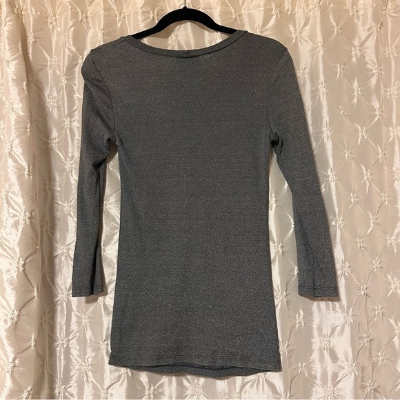 Michael Stars Gunmetal Metallic Silver Gray Shine Top 3/4 Sleeve Shirt Y2K - Picture 4 of 11